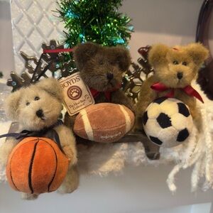 Retired Boyd Bears Sports Collection Football,Basketball and Soccer Bears